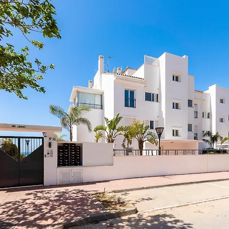 Keywise Beachhouse Oceanblue * Benalmadena