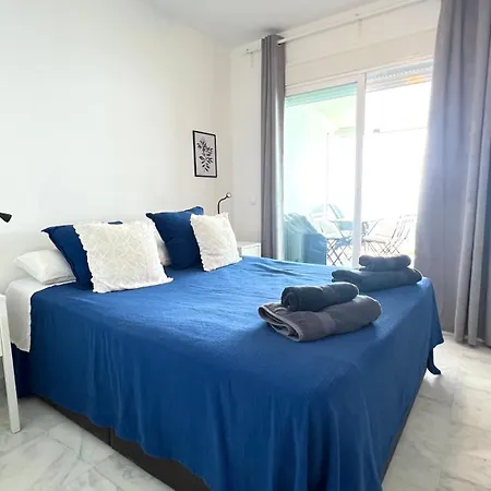 Keywise Beachhouse Oceanblue Duplex De Lujo En Primera Linea Con Vistas Espectaculares , Solarium Privado Y Piscina Daire Benalmádena